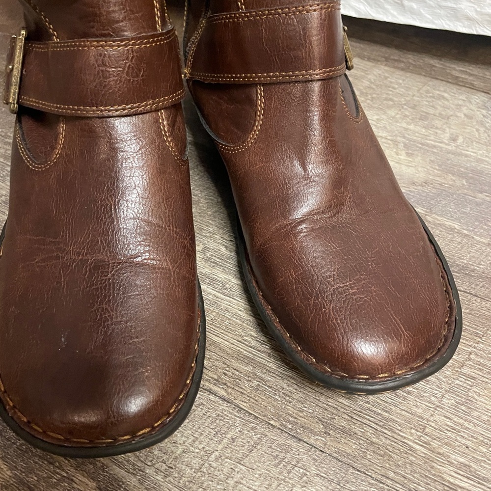 boc Brown to the Knee Boots with Buckle Detail size 11 - Picture 6 of 11